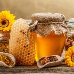 Manuka Honey: Uses, Unique Benefits and Side Effects 