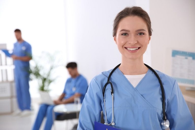 The Benefits of Wearing Medical Scrubs