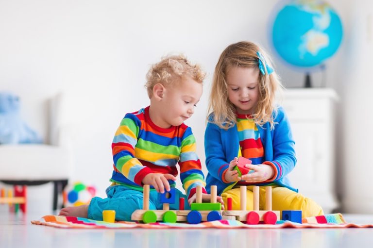 6 Gender-Neutral Toys That Make The Perfect Gift for Boys and Girls