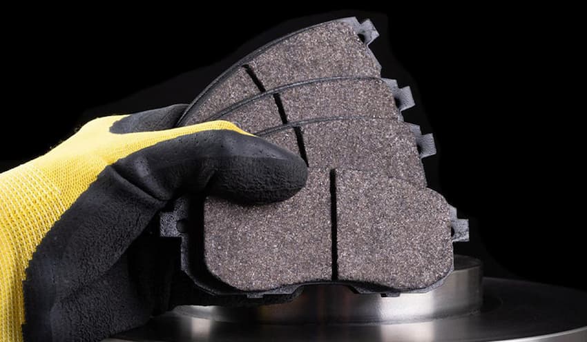 metallic-brake-pads