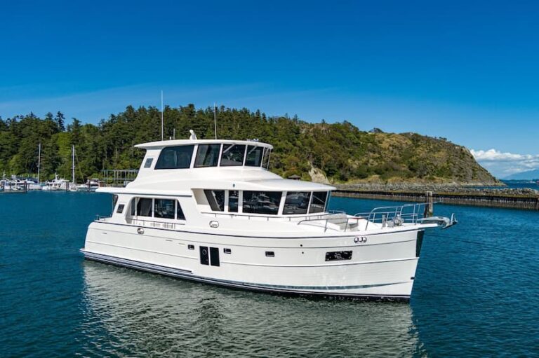 Stay Safe on the Water: Choose Quality Boat Paddles and Rowing Accessories